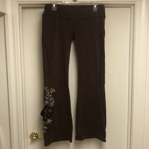 City Lights stretchy boot cut brown pants